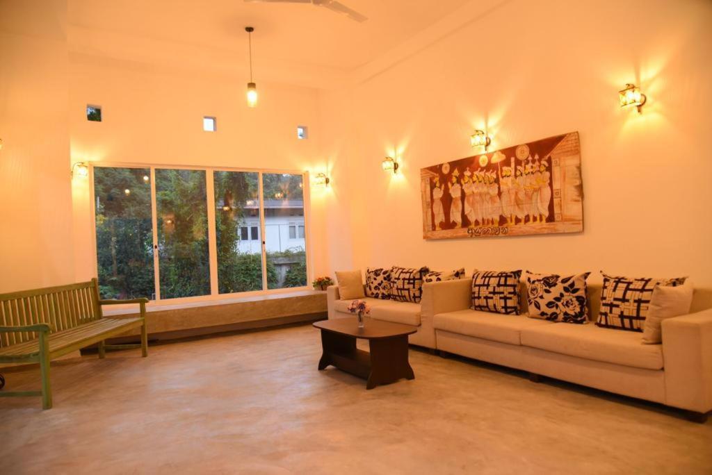 Everdew Kandy Rooms Exterior photo